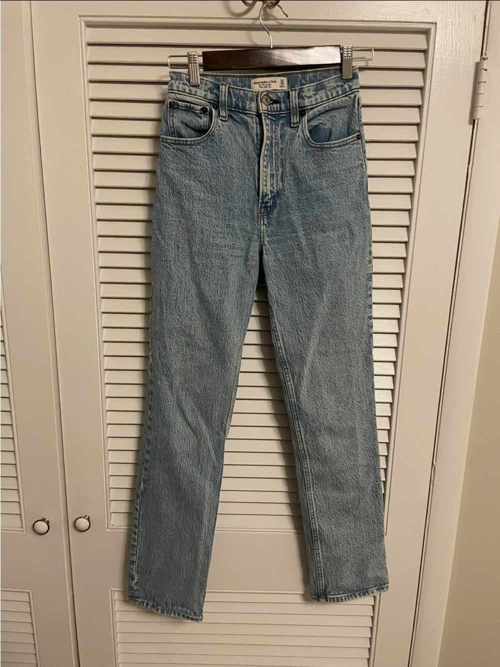 Abercrombie & Fitch 90’s Straight High-Rise Women’s Jeans